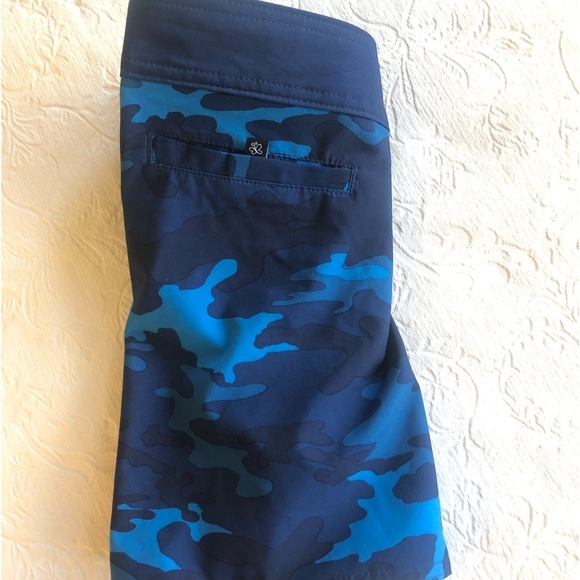 NEW. Board Shorts XL - Picture 12 of 12